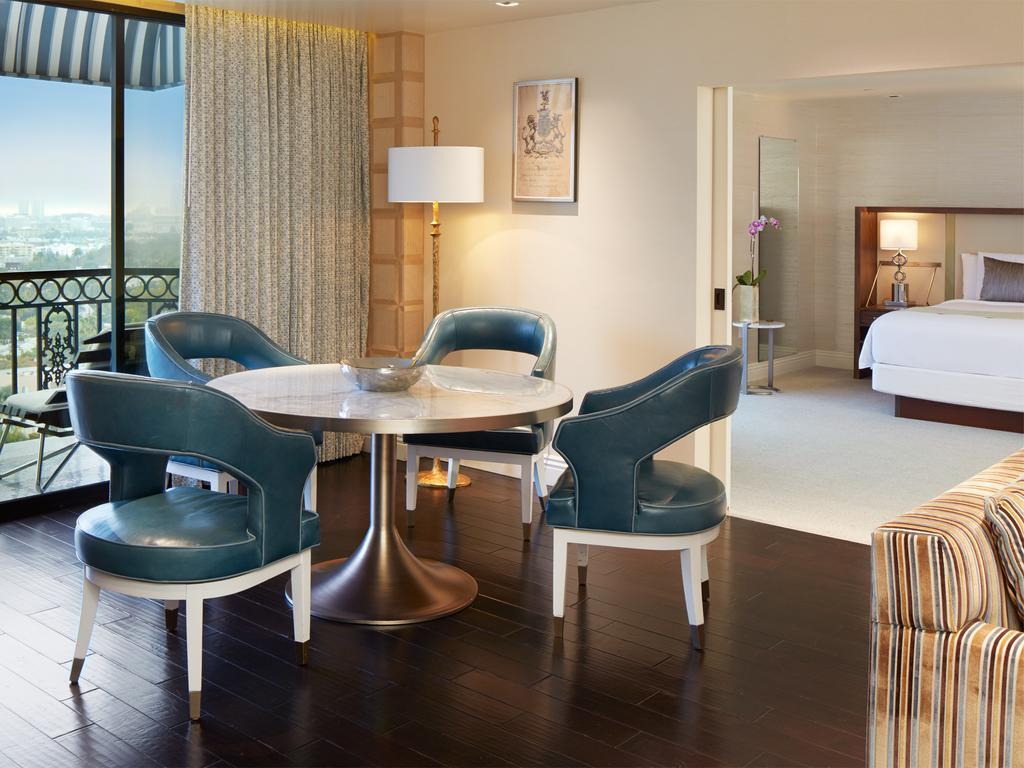 The London West Hollywood At Beverly Hills Luaran gambar A suite at the JW Marriott Desert Springs Resort and Spa