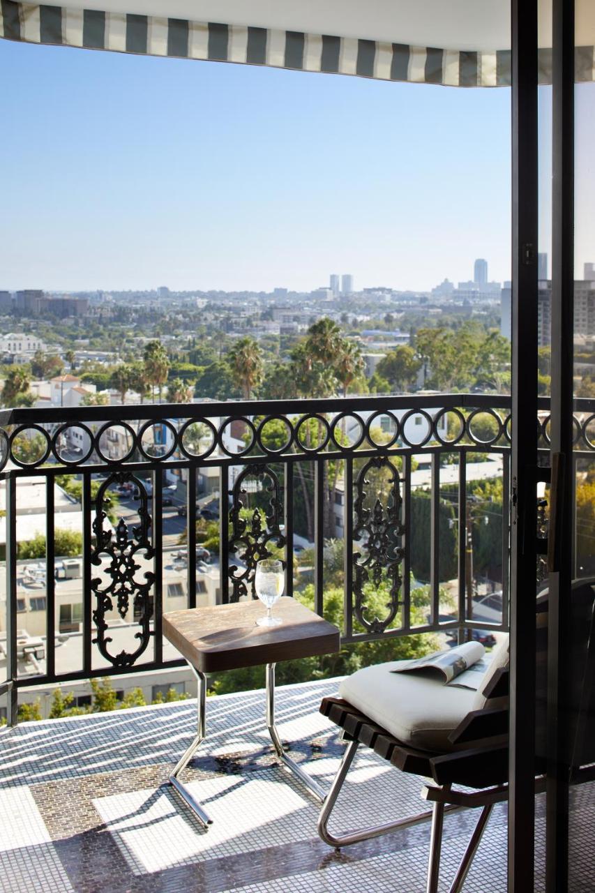 The London West Hollywood At Beverly Hills Luaran gambar View from the balcony of a suite at the Beverly Hills Hotel