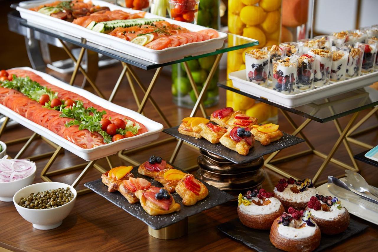 The London West Hollywood At Beverly Hills Luaran gambar A buffet
